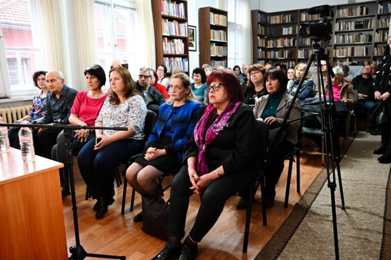 В РЕГИОНАЛНА БИБЛИОТЕКА „САВА ДОБРОПЛОДНИ”-СЛИВЕН БЕШЕ ПРЕДСТАВЕН БИО-БИБЛИОГРАФСКИЯТ УКАЗАТЕЛ „ВАСИЛ ДЕЧЕВ“
